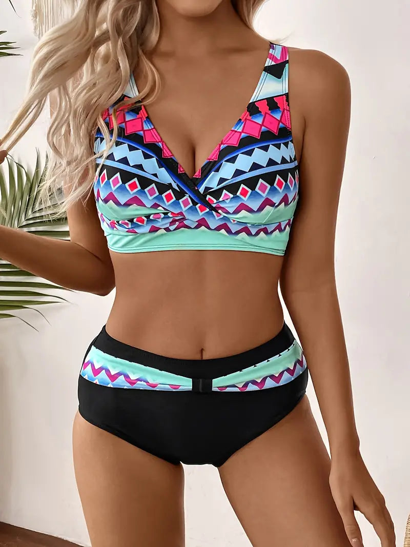 Modieuze en chique bikini met willekeurige print en V-hals