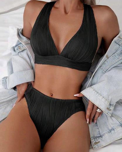 Eenkleurige, sexy bikini met diepe V-halslijn