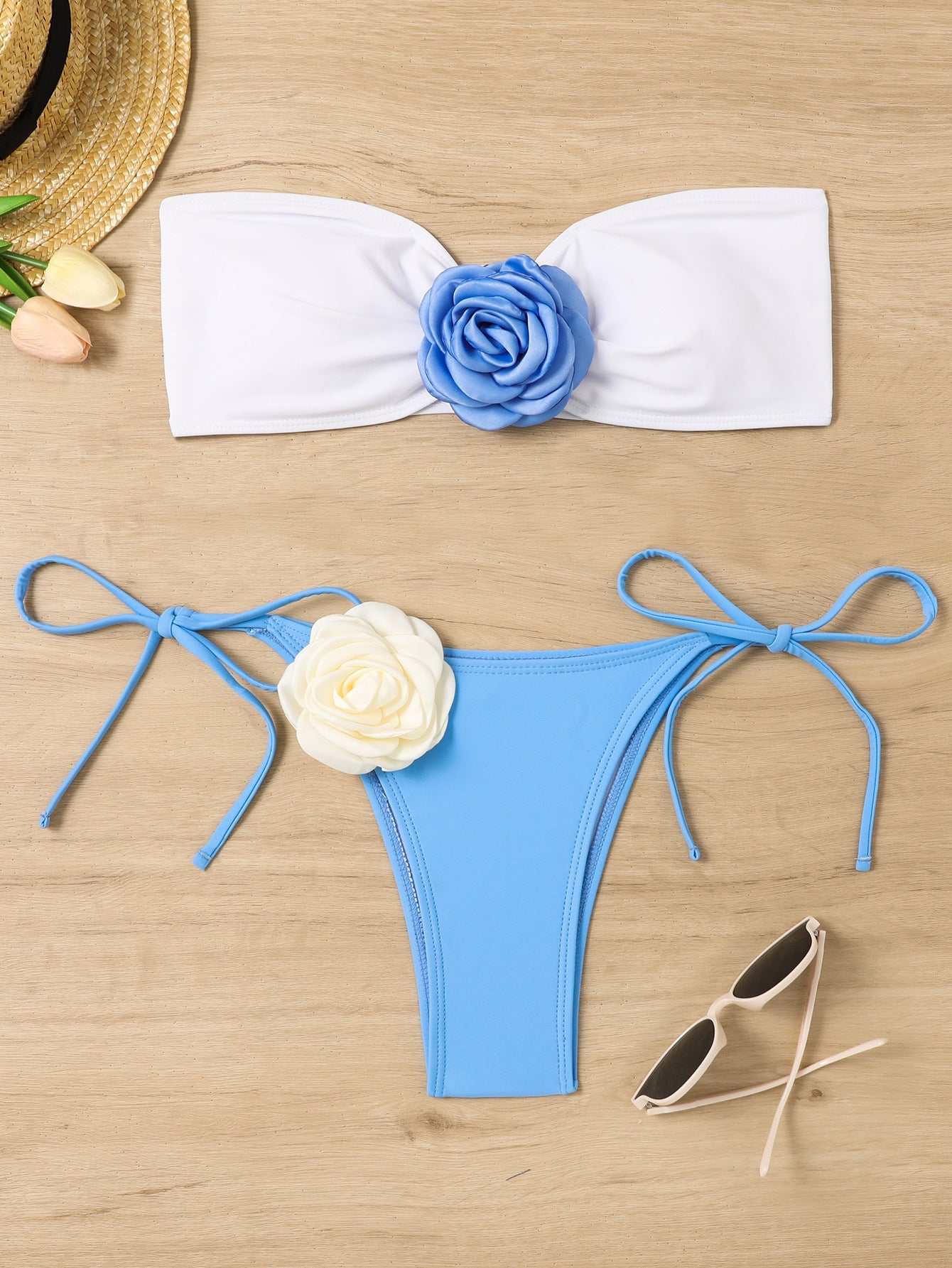 Fris en vrouwelijk Bikini