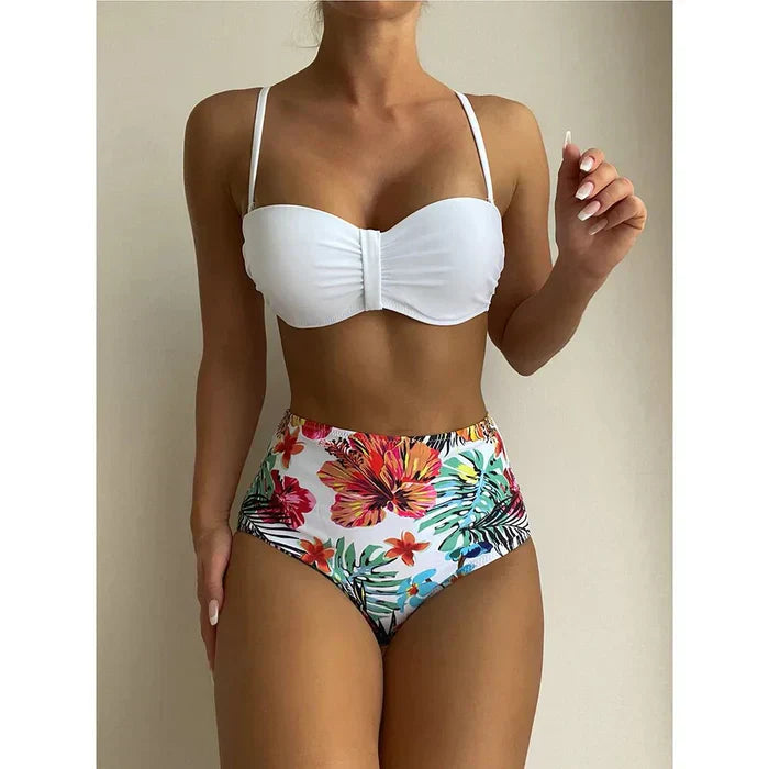 Chique bikini met hoge taille en bloemmotief
