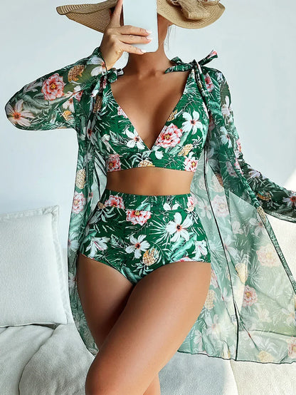 Sexy bikini met bloemenpatroon en overlay