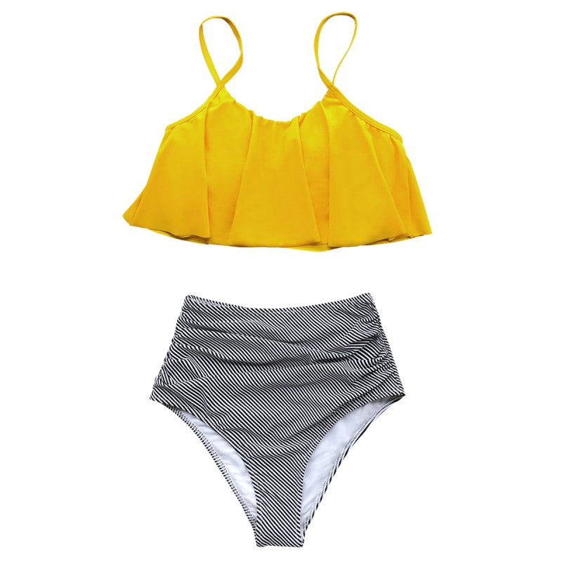 Kleurrijke bikini met ruches