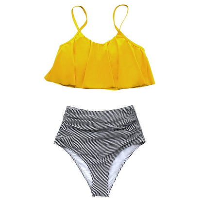 Kleurrijke bikini met ruches