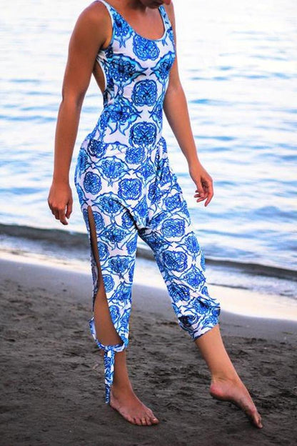 Casual jumpsuit met stropdas op de benen