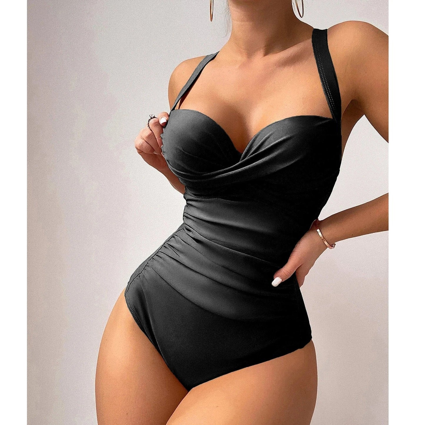 bikini uit ����n stuk met gedraaide voorkant